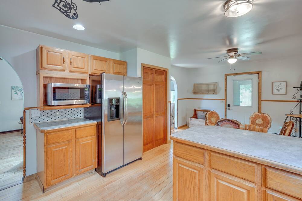 Photo of Kitchen in Town of Ephratah