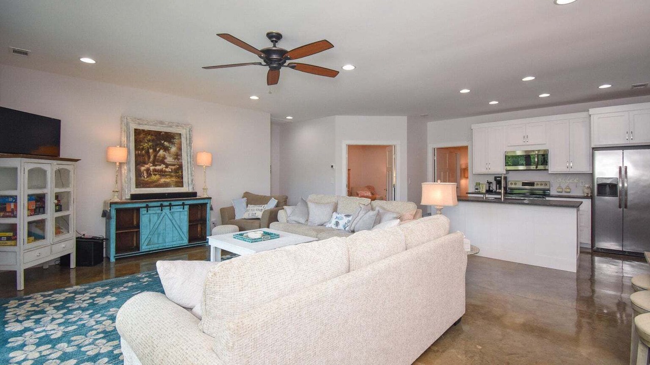 Photo of Livingroom in Dadeville