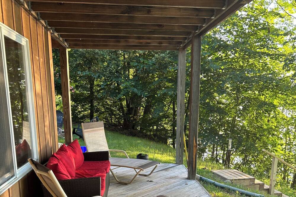 Photo of Patio Balcony in Schroon Lake