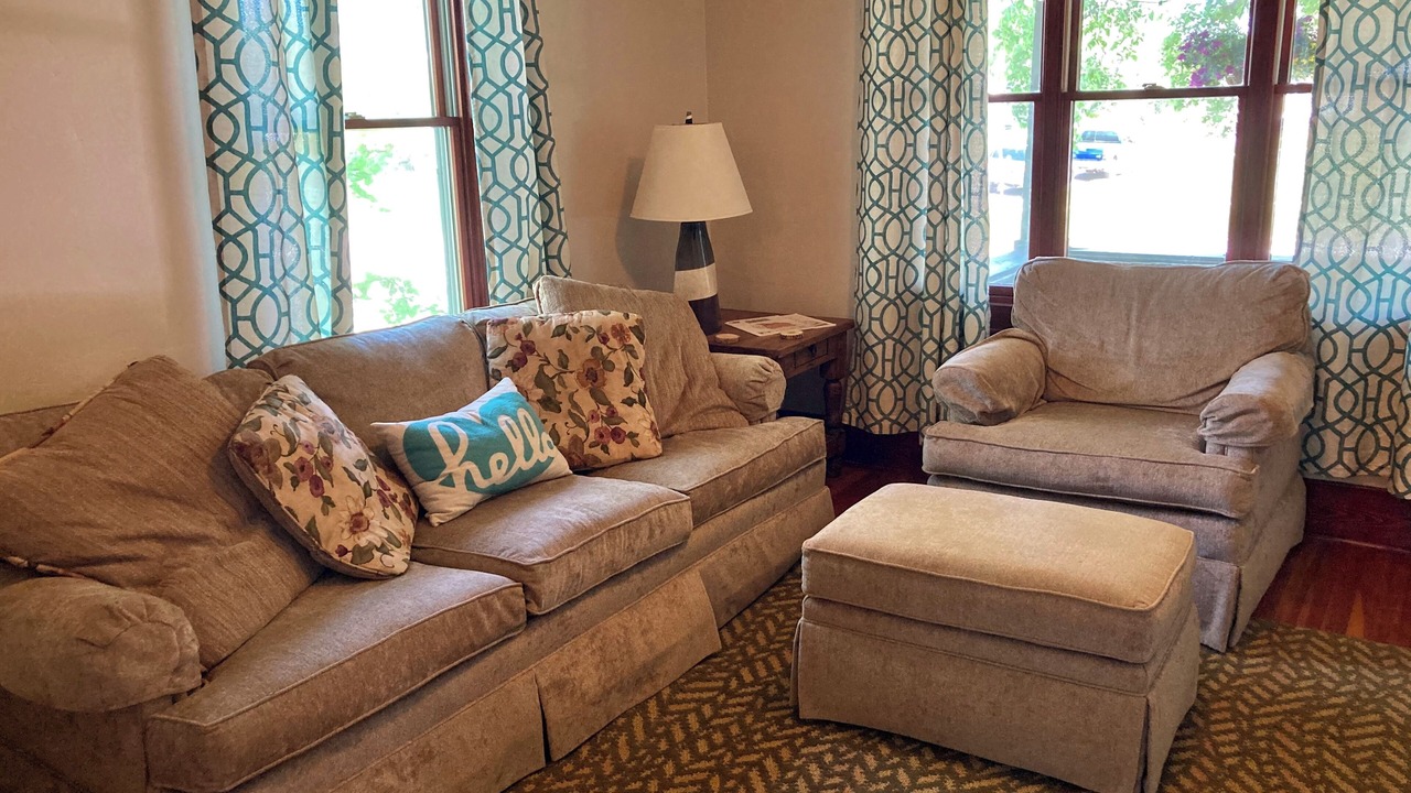 Photo of Livingroom in Chadron
