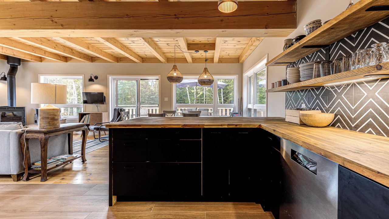 Photo of Kitchen in Petite-Riviere-Saint-Francois