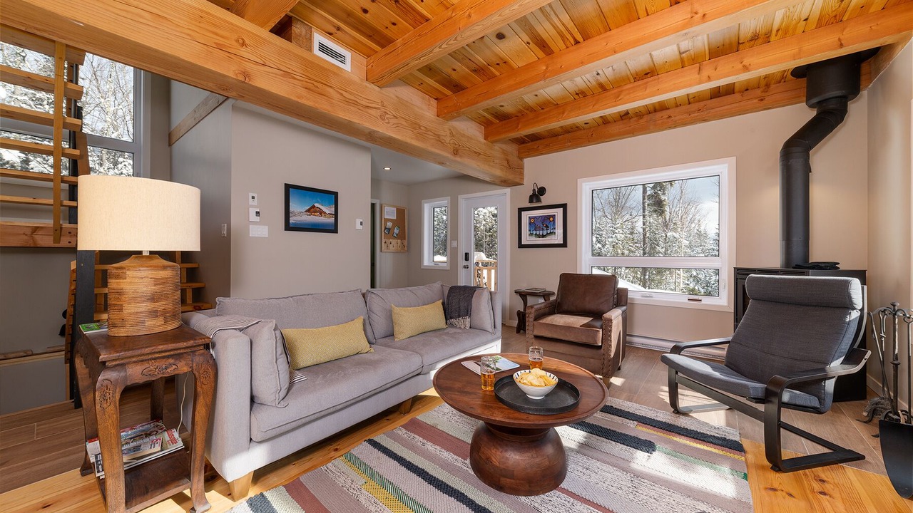 Photo of Livingroom in Petite-Riviere-Saint-Francois