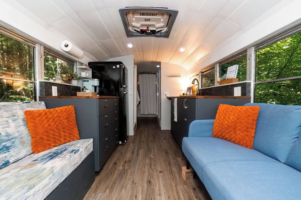 Photo of Livingroom in Erlands Point-Kitsap Lake