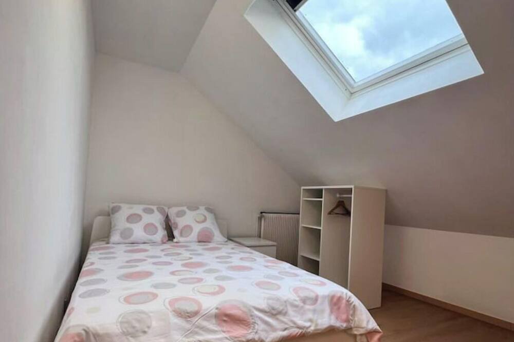 Photo of Bedroom in Caudebec-les-Elbeuf