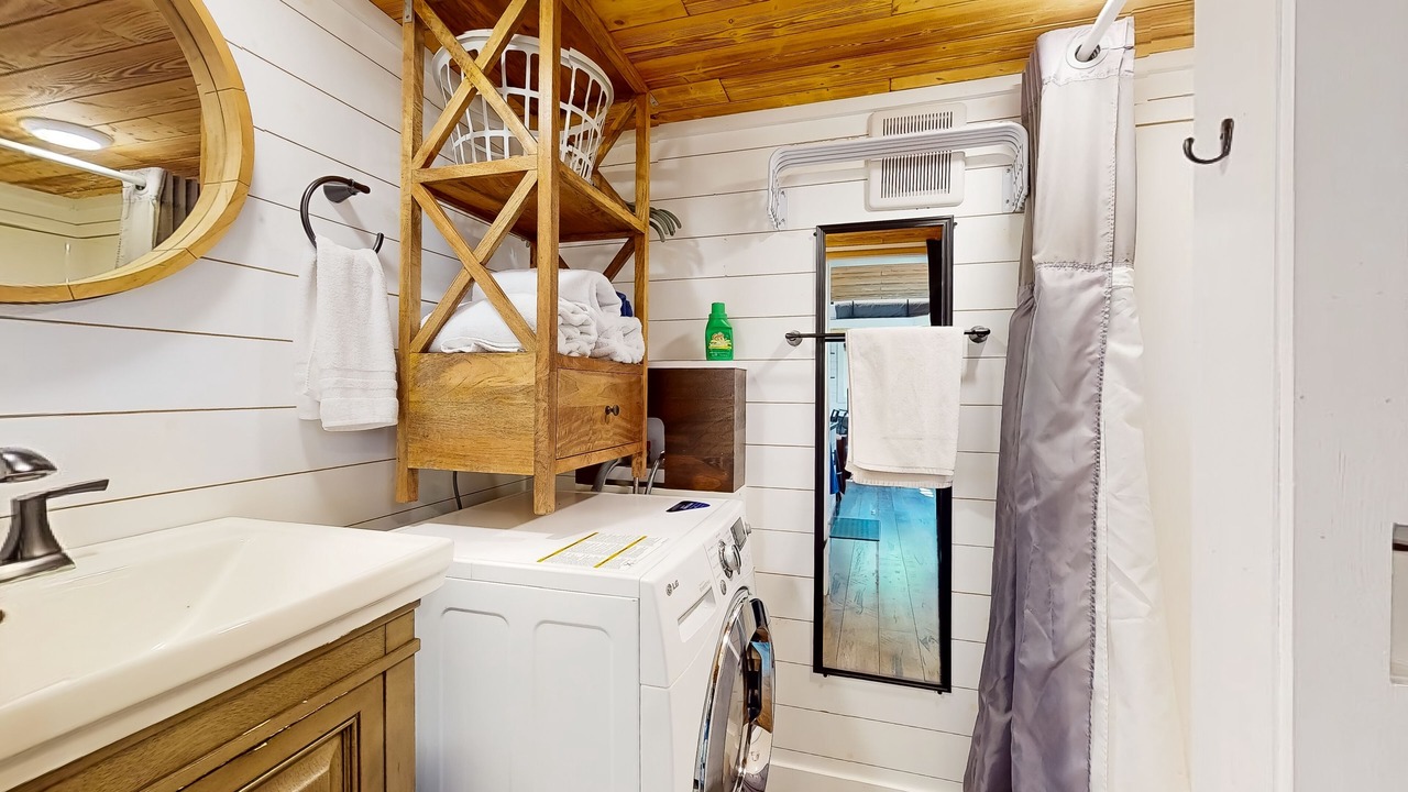 Photo of Others in Mirrormont