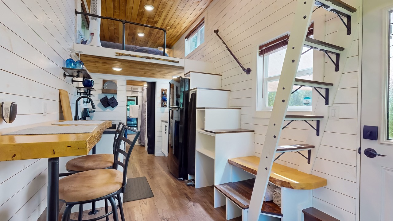 Photo of Kitchen in Mirrormont