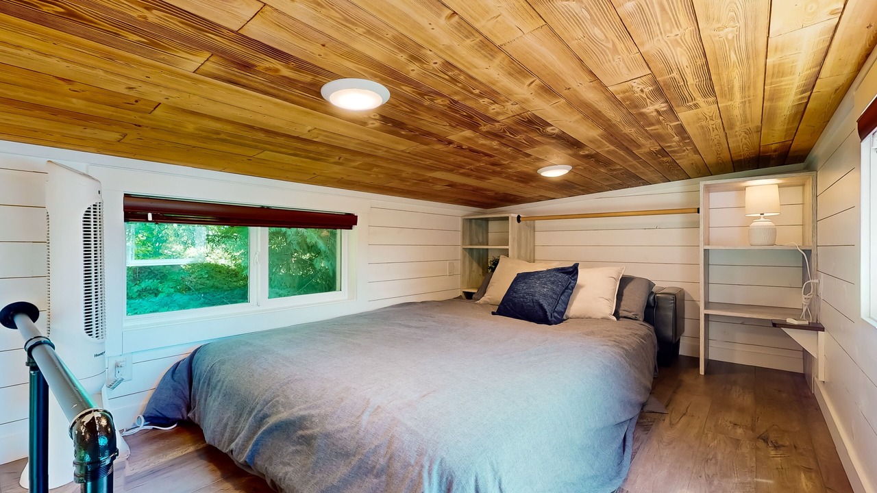 Photo of Others in Mirrormont