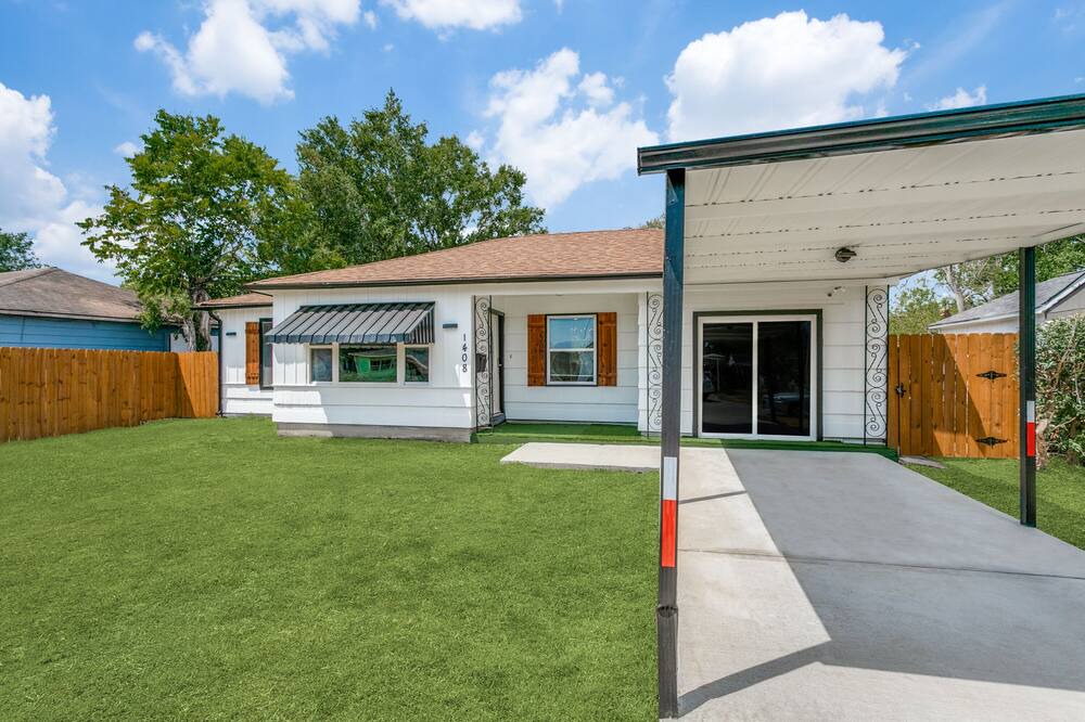 Photo of Outdoor in Houston
