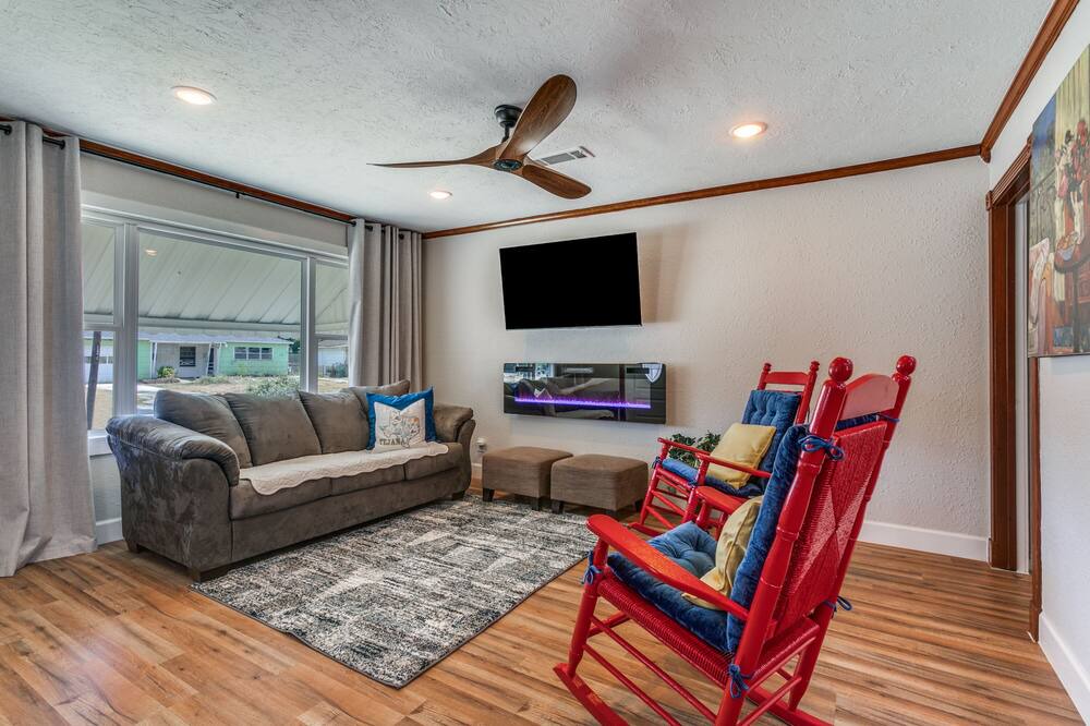 Photo of Livingroom in Houston