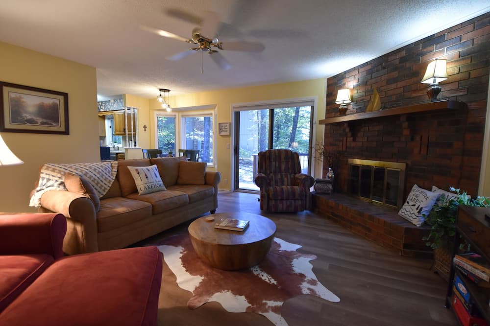 Photo of Livingroom in Hot Springs Village