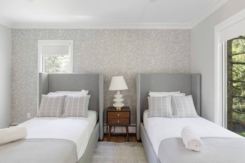 Photo of Others in Airmont