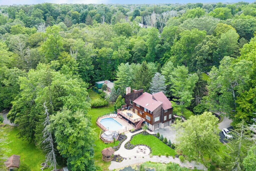 Photo of Others in Airmont