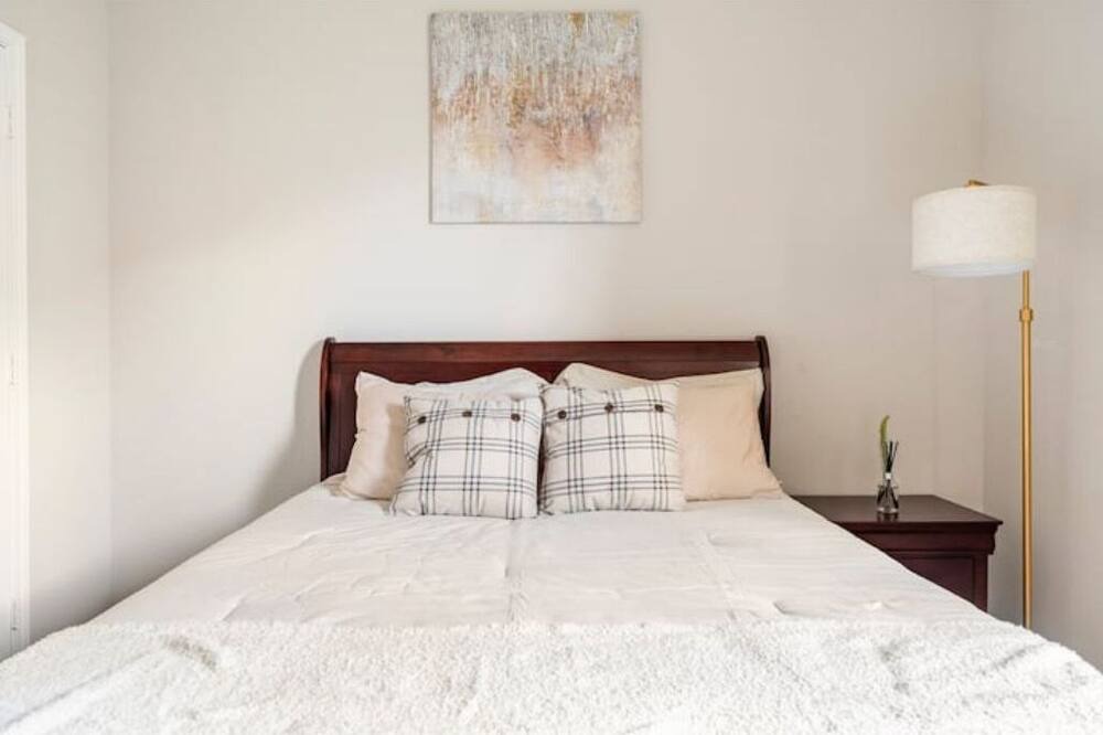 Photo of Bedroom in Hockley