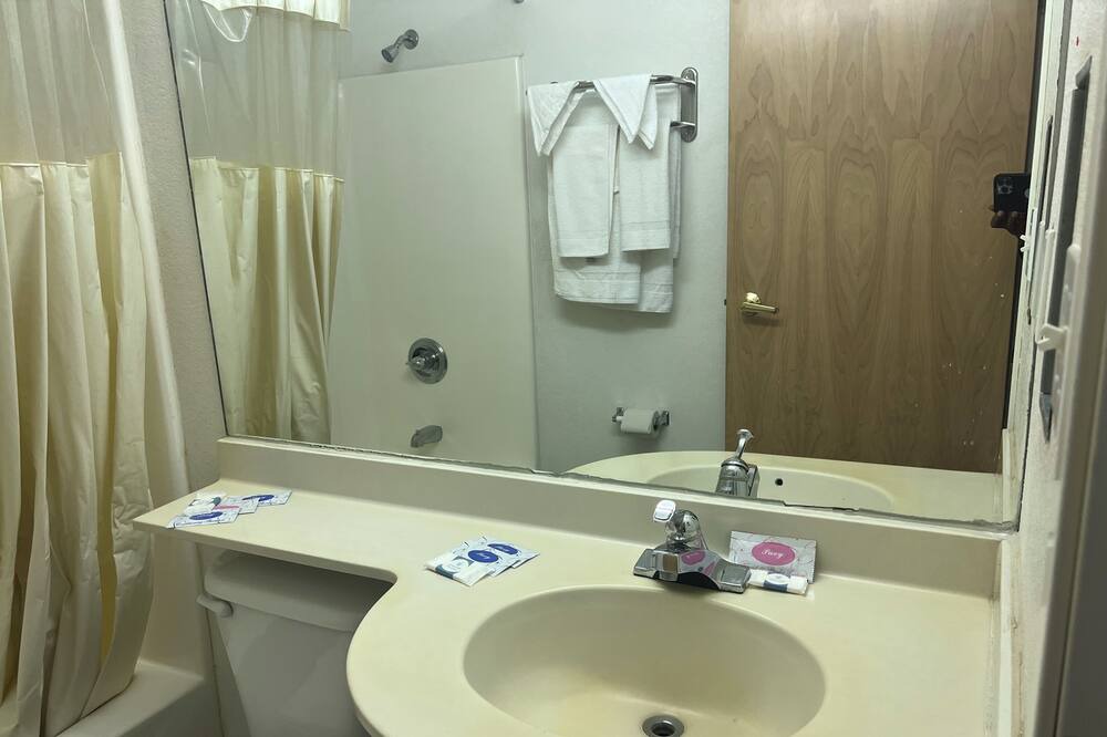 Photo of Bathroom in Idabel