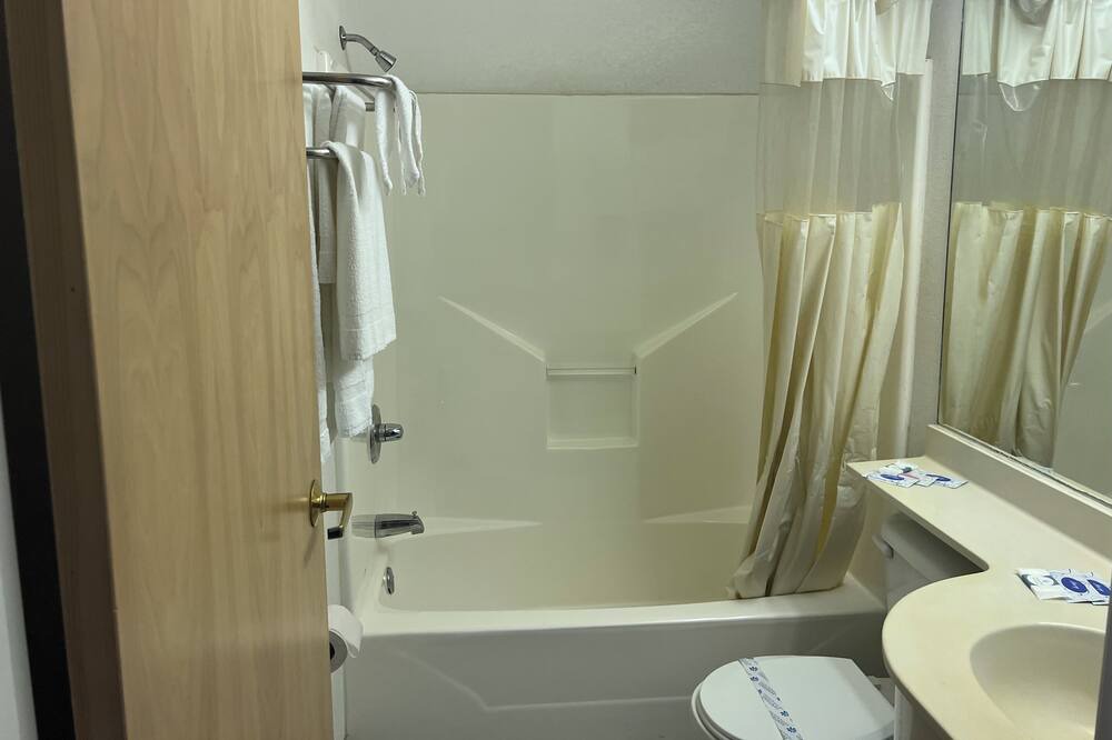 Photo of Bathroom in Idabel