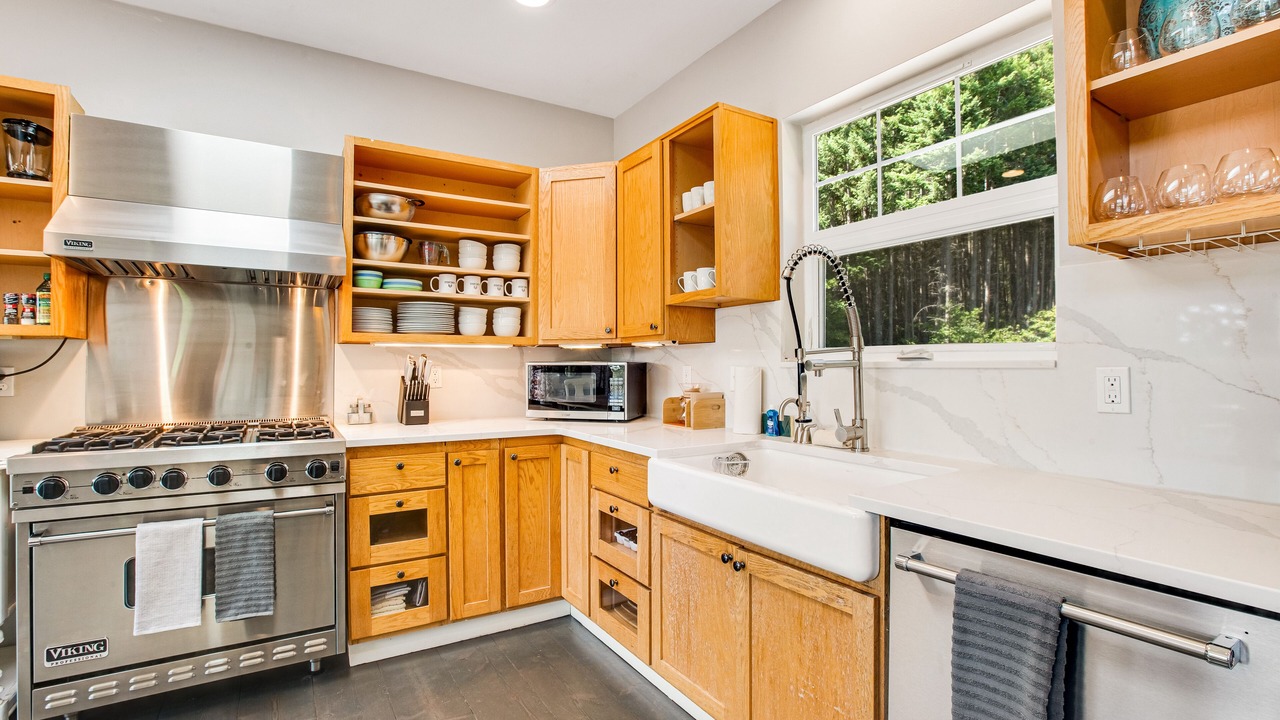 Photo of Kitchen in Port Ludlow