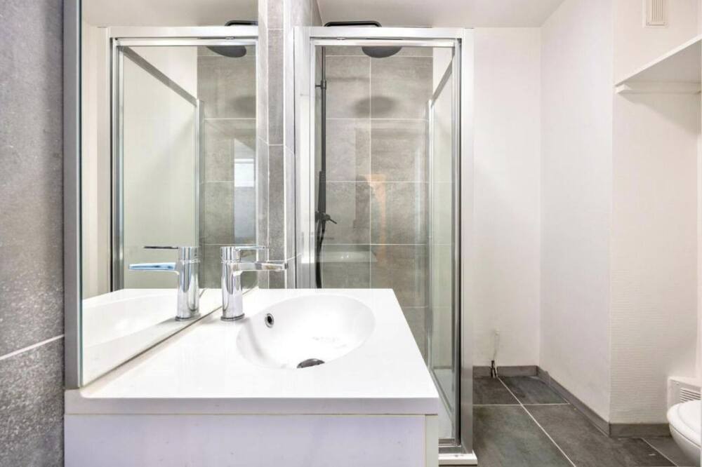 Photo of Bathroom in Contrie