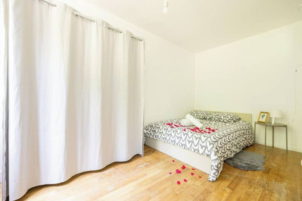 Photo of Bedroom in Contrie