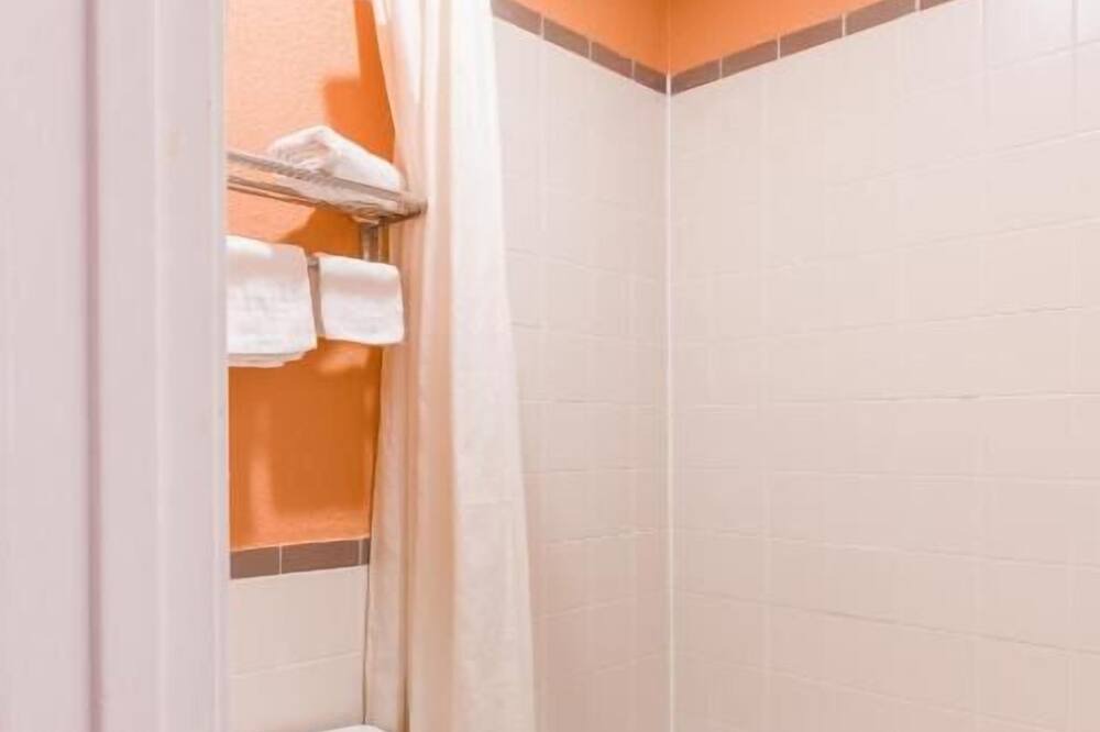 Photo of Bathroom in Channelview