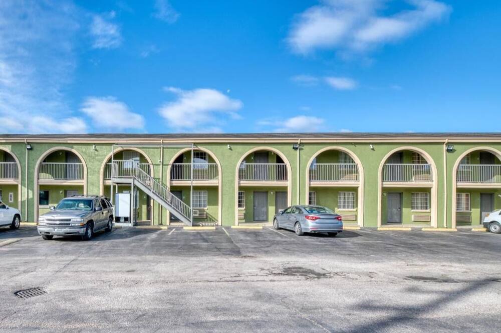 Photo of Outdoor in Channelview