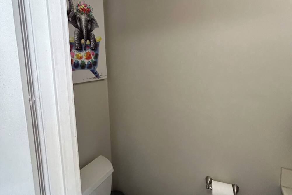 Photo of Bathroom in Lorton