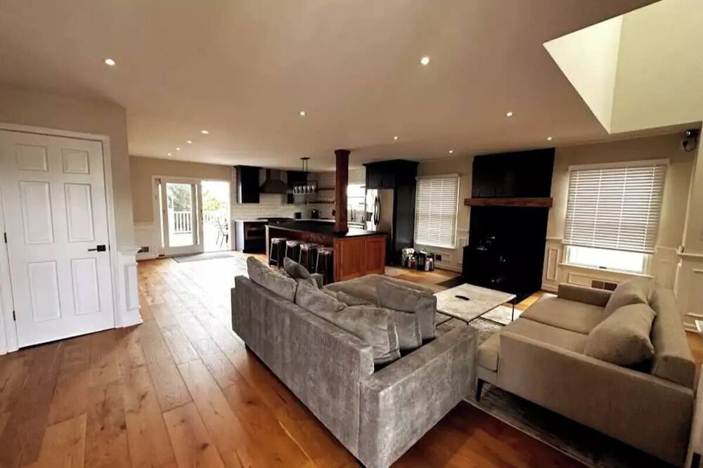 Photo of Livingroom in Sea Bright