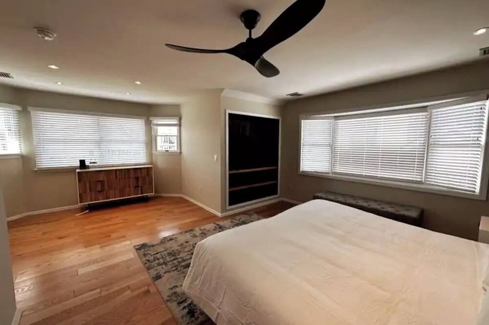 Photo of Bedroom in Sea Bright