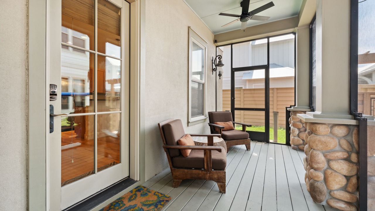 Photo of Patio Balcony in Grayton Cove