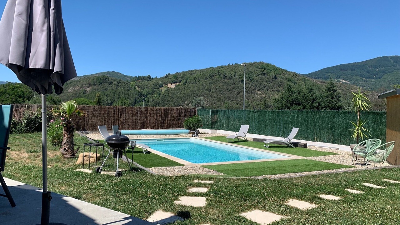 Photo of Outdoor in Pont-de-Labeaume