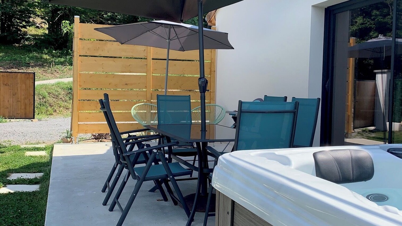 Photo of Outdoor in Pont-de-Labeaume