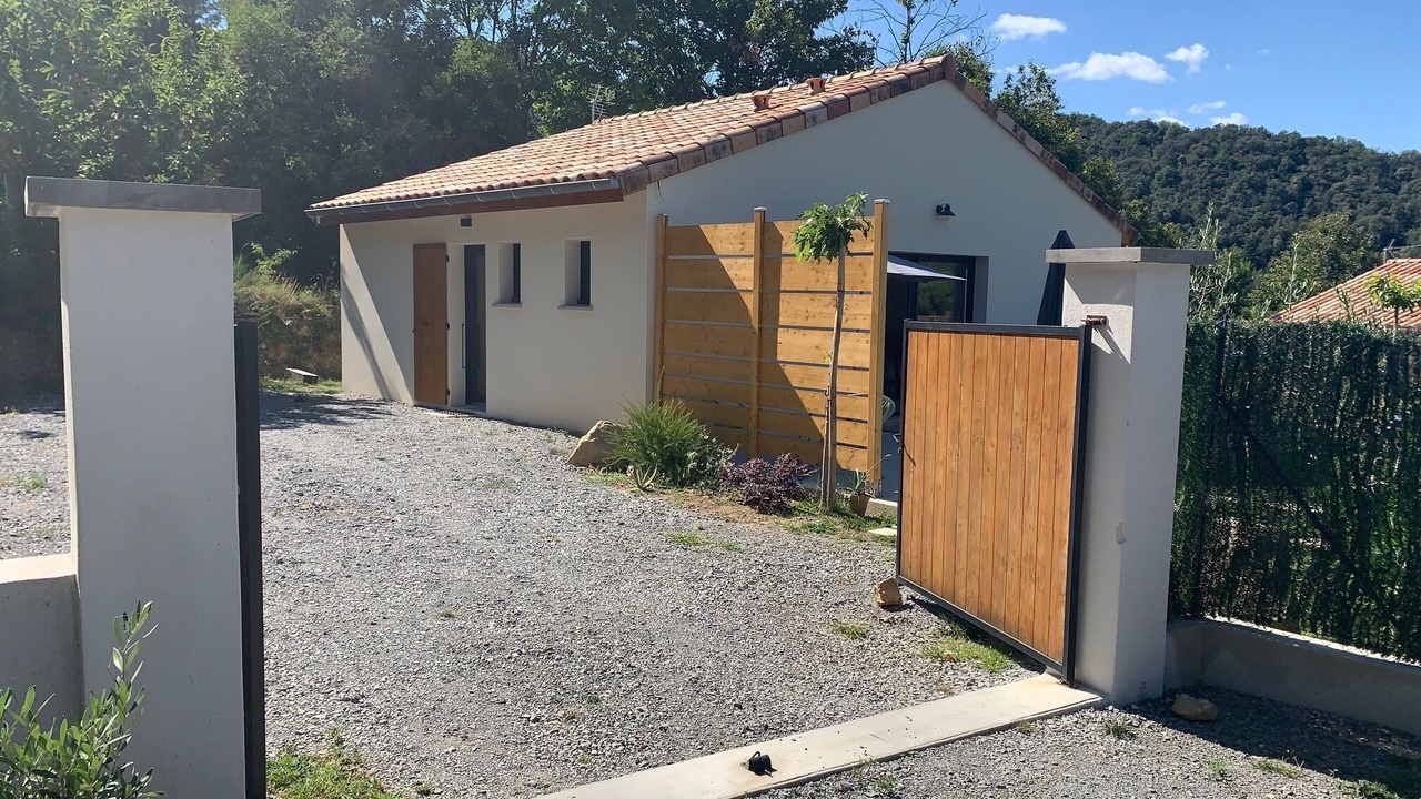 Photo of Outdoor in Pont-de-Labeaume