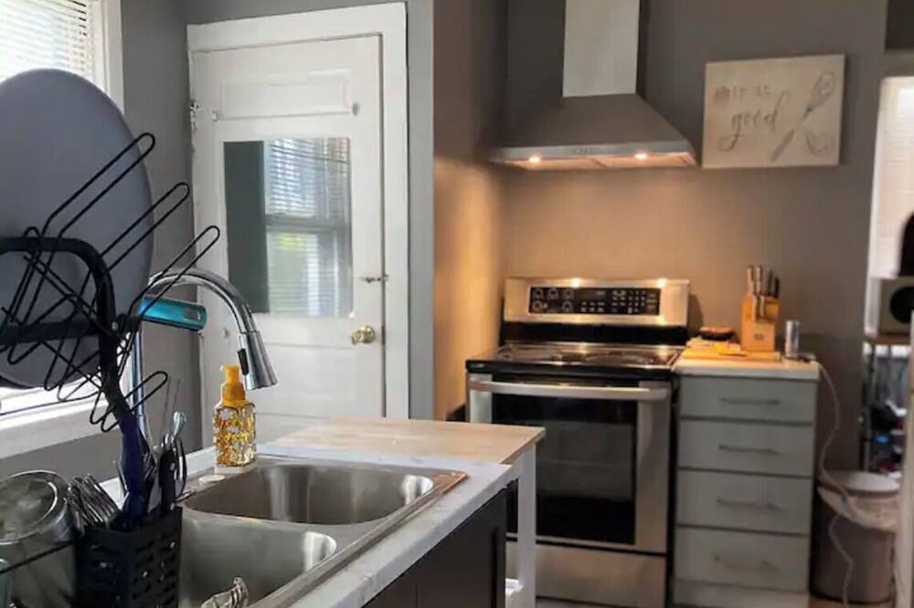 Photo of Kitchen in River Rouge