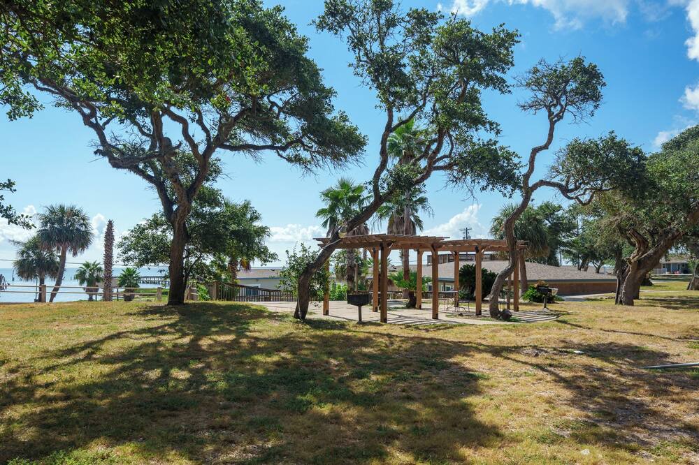 Photo of Outdoor in Fulton