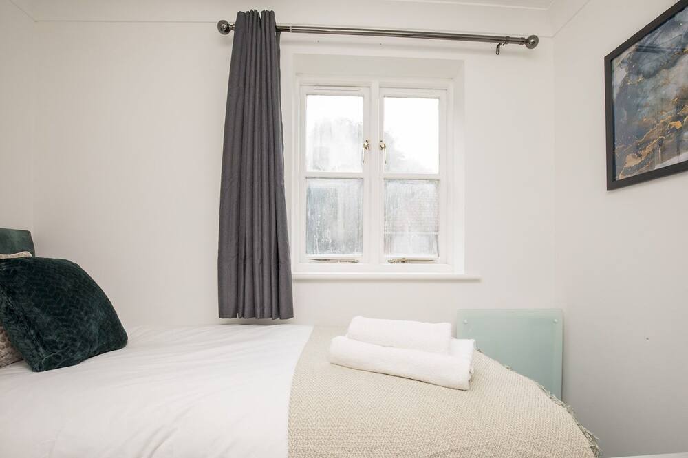 Photo of Bedroom in Bracknell