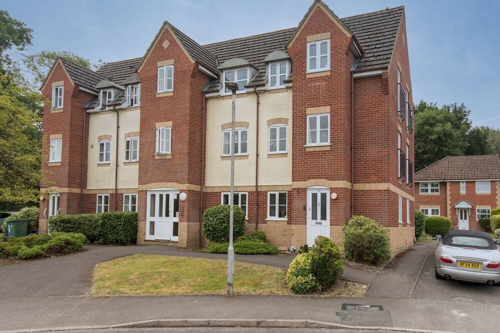 Photo of Others in Bracknell