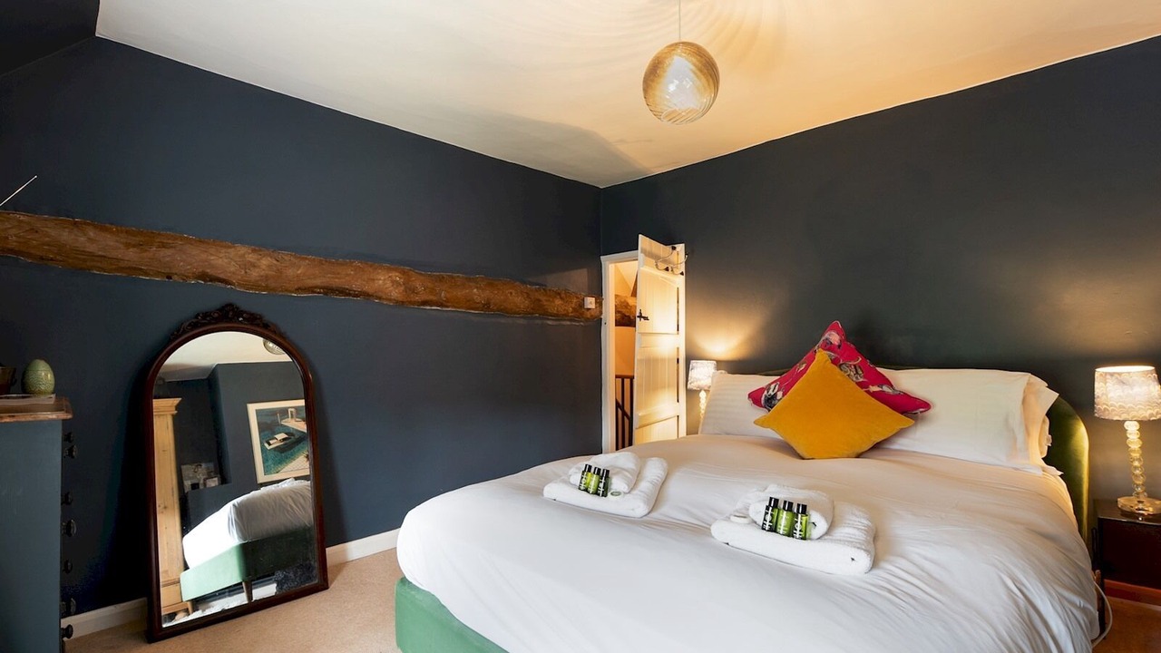 Photo of Others in Longworth