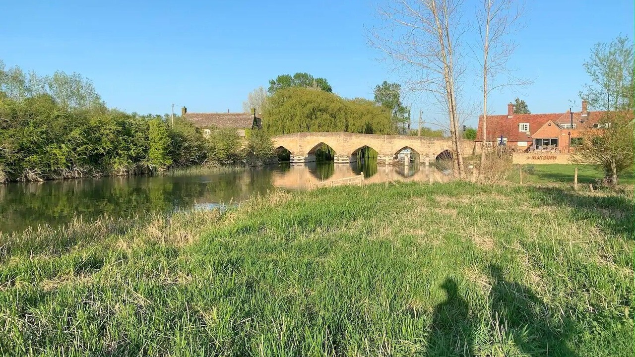 Photo of Outdoor in Longworth