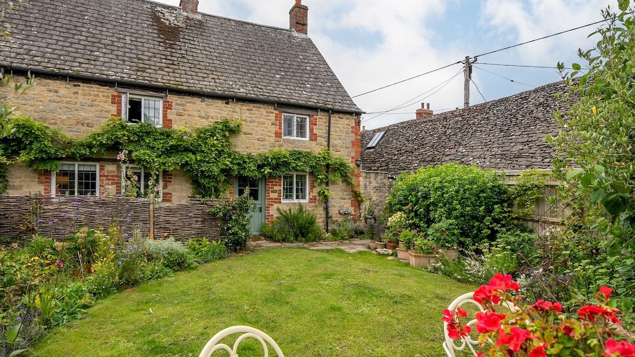 Photo of Outdoor in Longworth