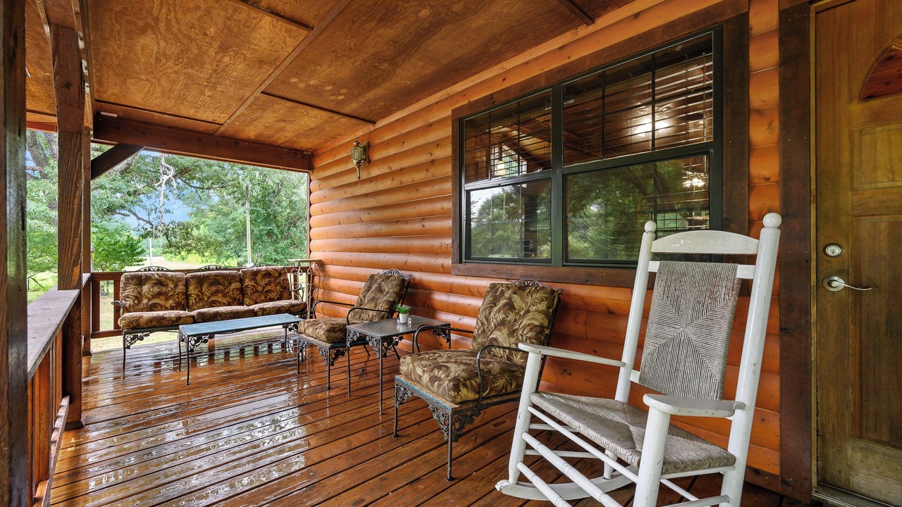 Photo of Patio Balcony in Golden