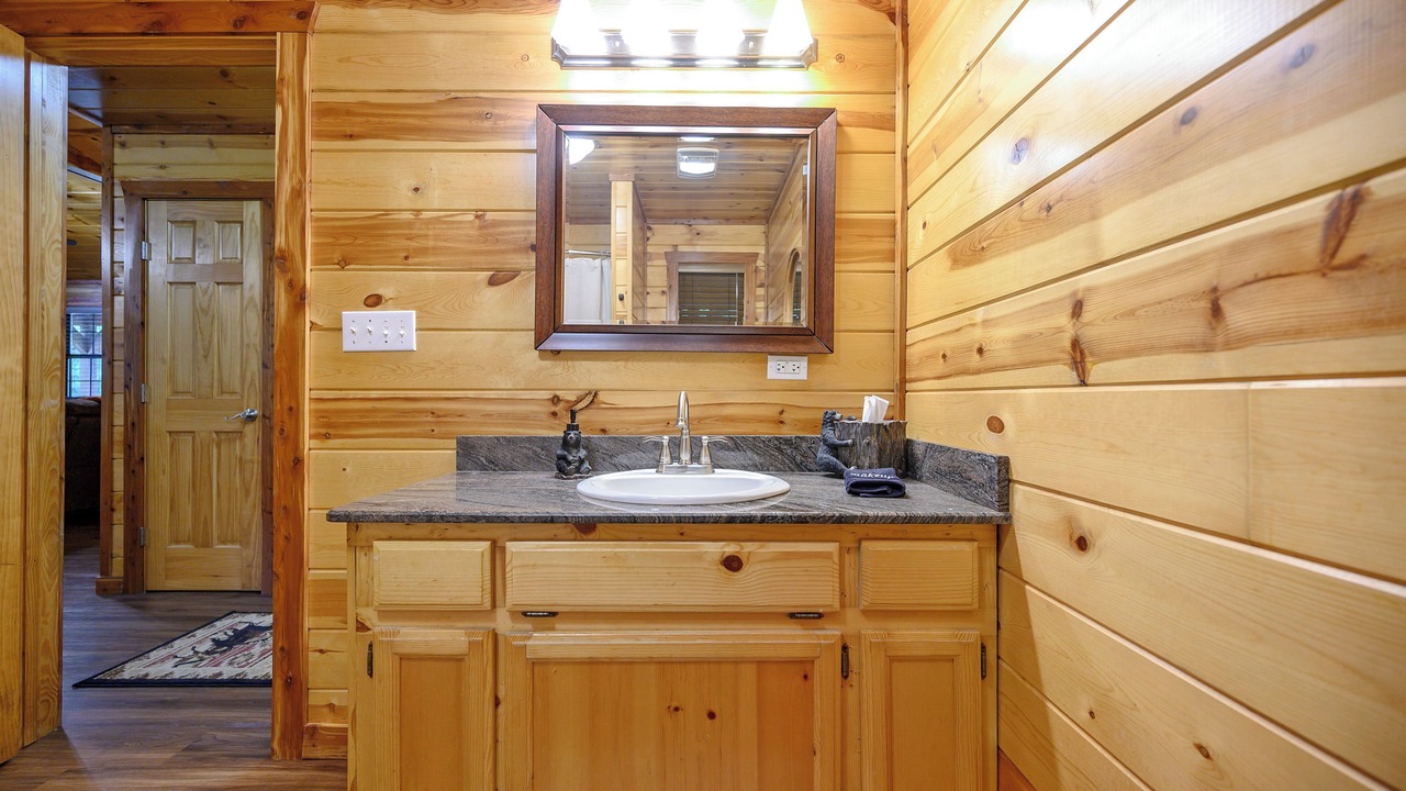 Photo of Bathroom in Golden