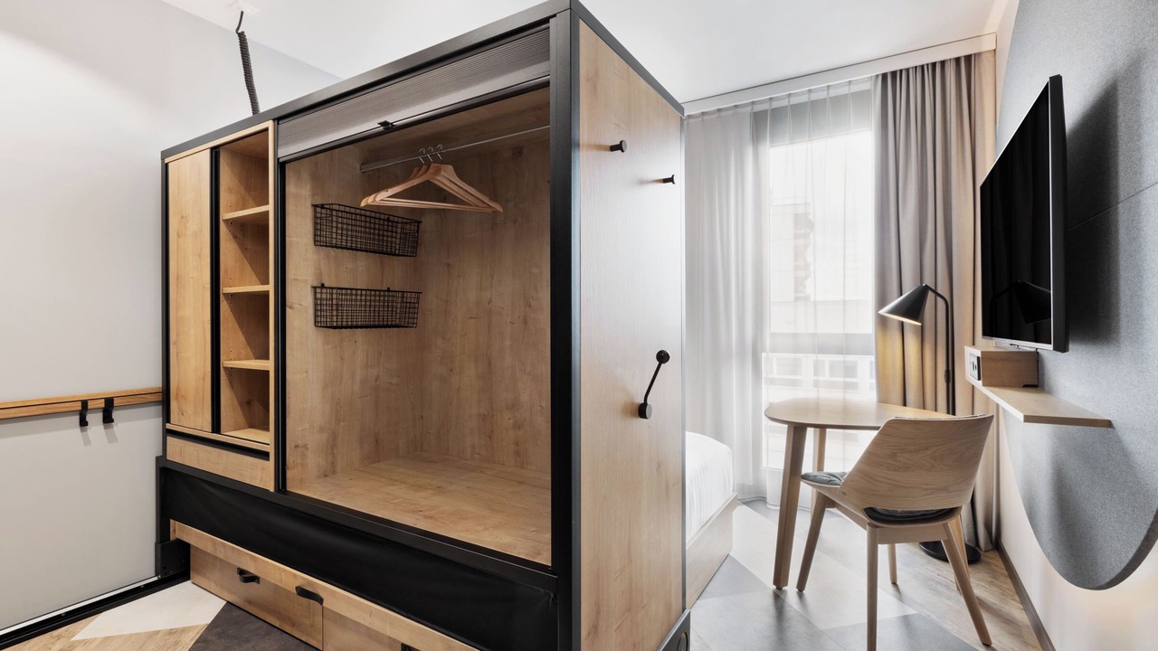 Photo of Bedroom in Servette Poterie
