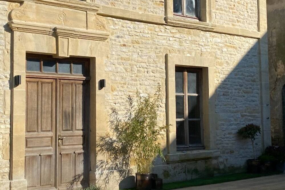 Photo of Outdoor in Longues-sur-Mer