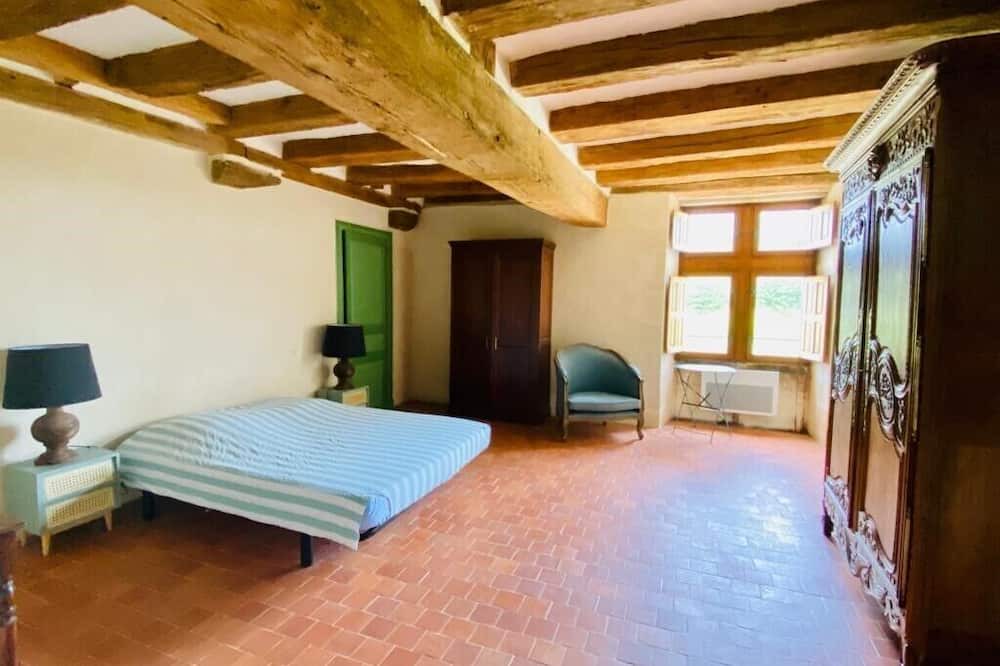 Photo of Bedroom in Saint-Symphorien