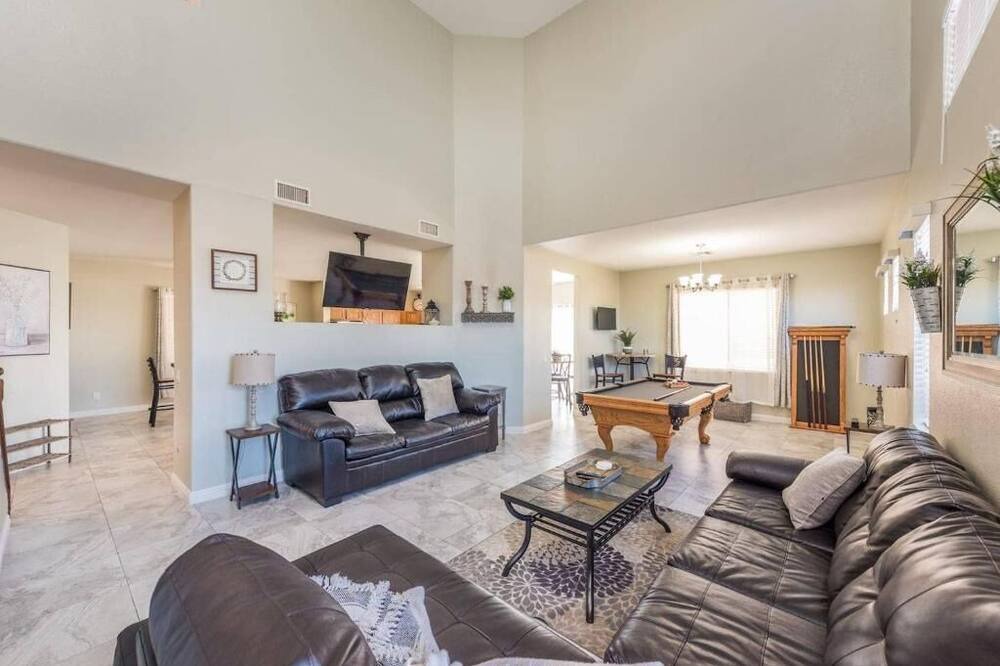 Photo of Livingroom in Rhodes Ranch