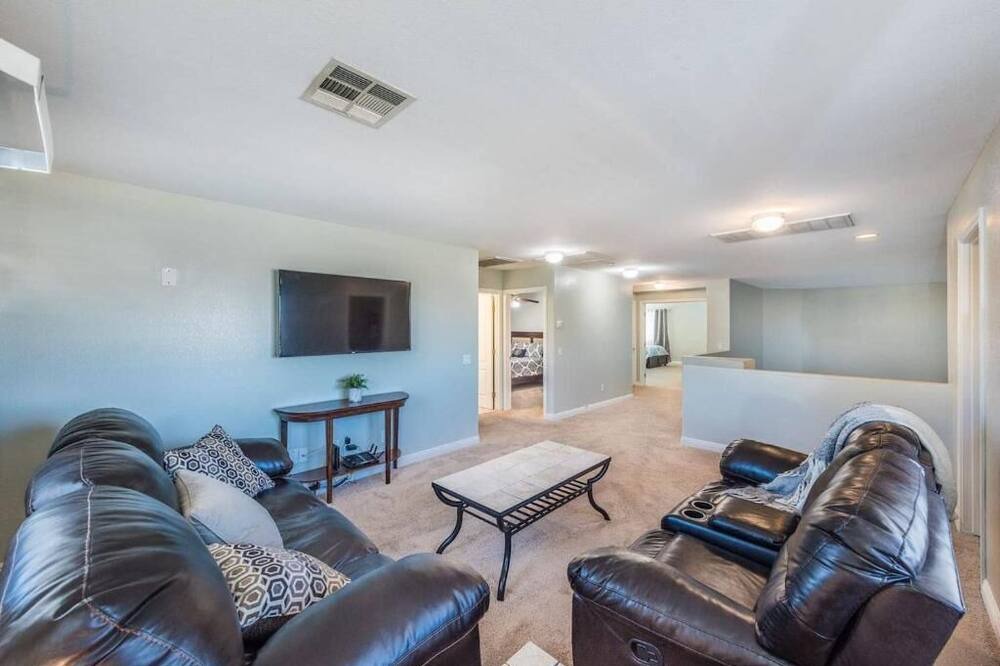Photo of Livingroom in Rhodes Ranch
