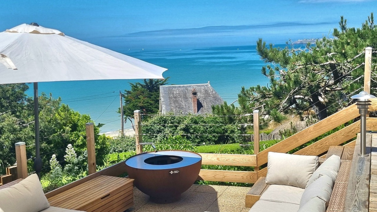 Photo of Patio Balcony in Saint-Pair-sur-Mer