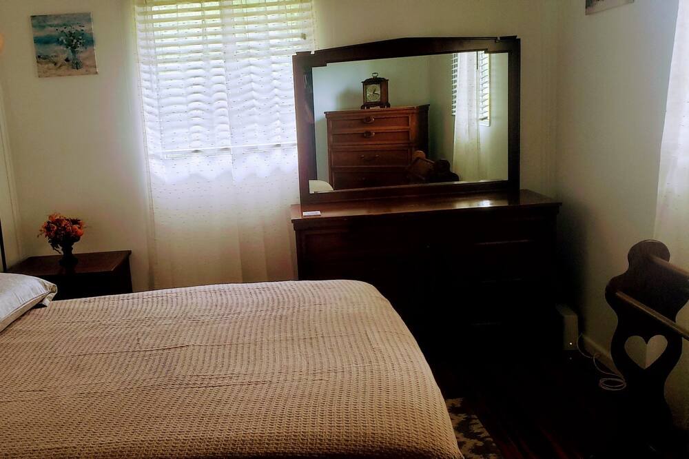 Photo of Bedroom in Brownsburg