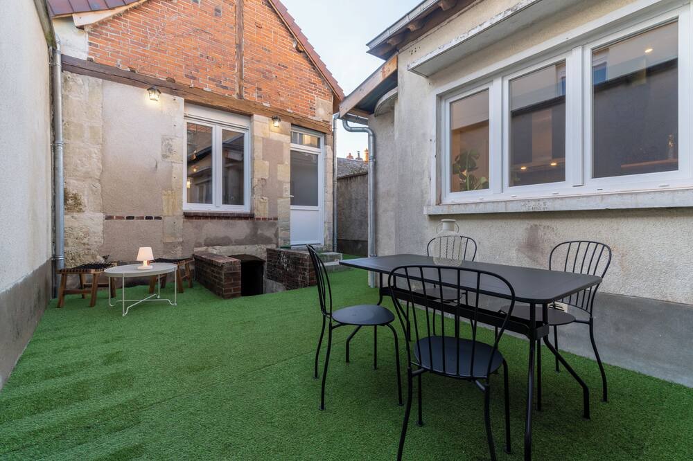 Photo of Outdoor in Vendome