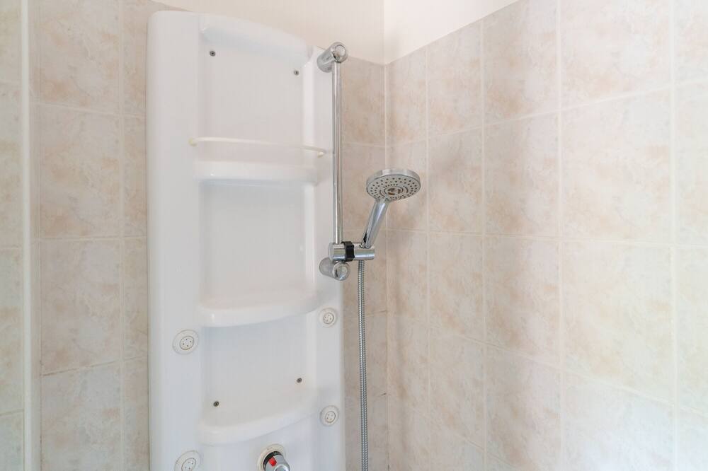 Photo of Bathroom in Cazilhac