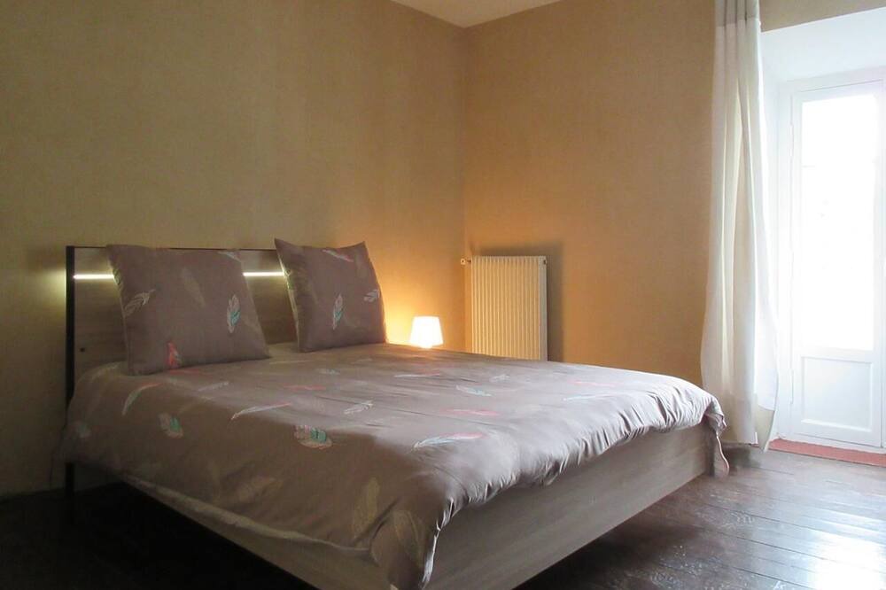 Photo of Bedroom in Trebes